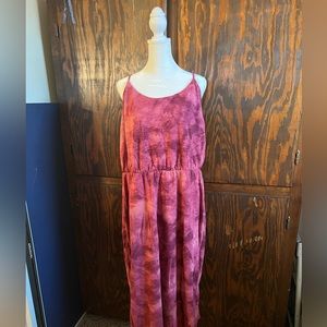 Old Navy elastic waist maxi dress. Tie dyed rose and burgundy print